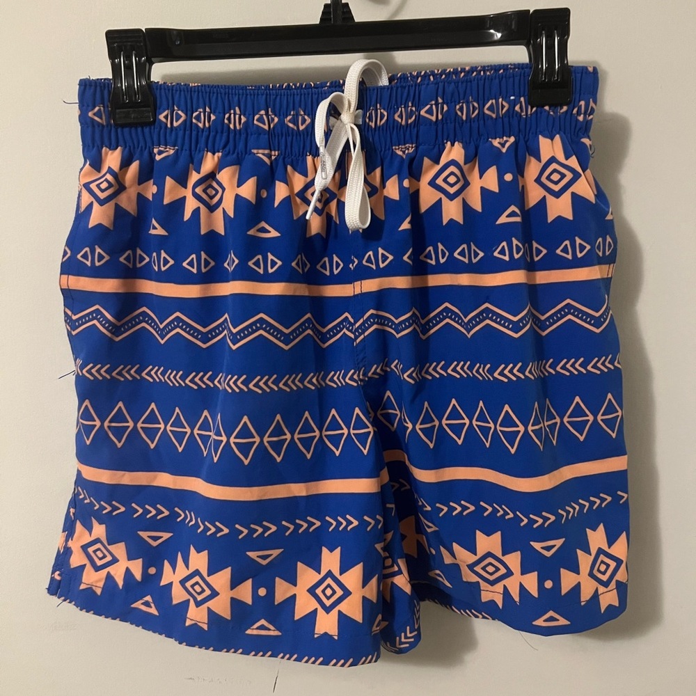 Chubbies Mens small lined shorts